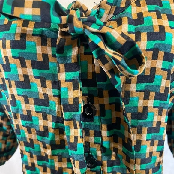 Boutique Forever 21 green and tan geo print retro button down dress size medium - Picture 3 of 6